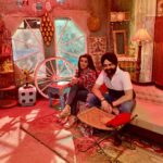 Madhuurima Instagram – #HELLLOJEE STREAMING NOW ON @altbalaji  wo kehte hai ki we are the sum total of those we spend most of our time with.  #helllojee inse shuru hui thi aur ab ye mere zindagi ke hissa hai 🤗🤗🤗. @shanewazsabir aap jaisa passionate and patience wale Kamal director maine nahi dekha hai , I have learnt a lot from you sir. Her scene ko aur behetareen banana , magic Lana.  Love u Sir❤️. @oberoi.inderpreet your vision and choice ko salute !! Hellojee ki team aapse hai 😇😇. @vishal.watwani aaj memes banrahehai , log dialogues maarrahehai himare , isn’t it a great achievement when people connect with the show so beautifully . Rock star ho sirf writer Nahi ❤️🤗❤️🤗. @kashan_22 sir itna khoobsurat dikhaya hai aapne humsabko. Set se pyaar hua aur khudse , your a very big reason for it . Thank u for making the dhow loook soooo beautiful 🤗🤗❤️ .  @renuwatwani ma’am sabse pyaari ho , aur sabse kam wakt bitaya aapke saath. Thank you so much for having faith in me , for standing by me , you and vishal sir have given this story  the “ Life” that we are enjoying . I love you 🤗🤗🤗. @sumittchawla sabse shaant , and loudest bhi. U we’re the driver of our show . Your discipline , your focus , your professionalism and the director inside you kept us all together focused. Waise toh sab tumhare awaz ke diwanehai. Aur chillao ROLL SOUND😜😜 . @akansha_trehan aur aatihai mere teddybear meri creative. You made us look sooo realistic , so decent , so beautiful. Not only creative , you were the backbone of this show !! Taking care of everything on set and off set. Your dedication , your focus , the love for your job. The love for us , taking care of ALL OF US.  U are indeed my most fav person. My best friend.  I love u my teddy 🤗🤗🤗. @vishwakarma6710 bacha hai tu lekin kaam ka pakka hai tu. Very soon gonna be Dop. U Rock bro 🤗🤗 .  So ye thi meri family jinke wajah se hum hai ❤️❤️. Sabse special thanks hai @baljitsinghchaddha and @ashwaryvats  thank u for everything.  Aapke saath ek bhi pic nahi 🥺🥺🥺#love #job #celebration #celebrity #nyrabanerjee #explore #picoftheday #set #bts #explore #explore #cinema #webseries #shooting.