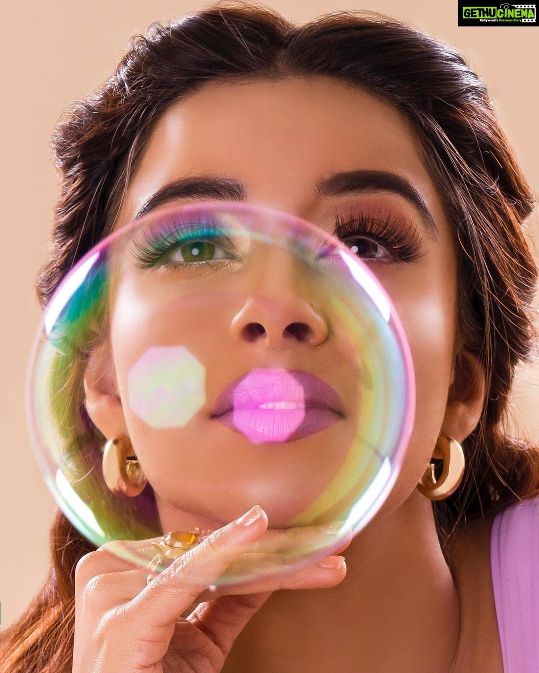 Madhuurima Instagram - She is as fragile as that of a soap bubble. Her reflection puts you to daze. So is her smile like a metaphor of immense depth. . . . . . . . π· @bluecanvas_2297 Mua - @jayshreerathod_mua Stylist - @tasshabaybee & @stylistshikhar Production house - @backstage_mumbai #soapbubbles #bubbles #photography #bubble #soap #soapbubble #love #artistadistrada #instagood #anytimeisbubbletime #bubbleworld #photooftheday #bhfyp #explore #exploremore #picoftheday #pic #pictureperfect #pictures #colourful #colourful