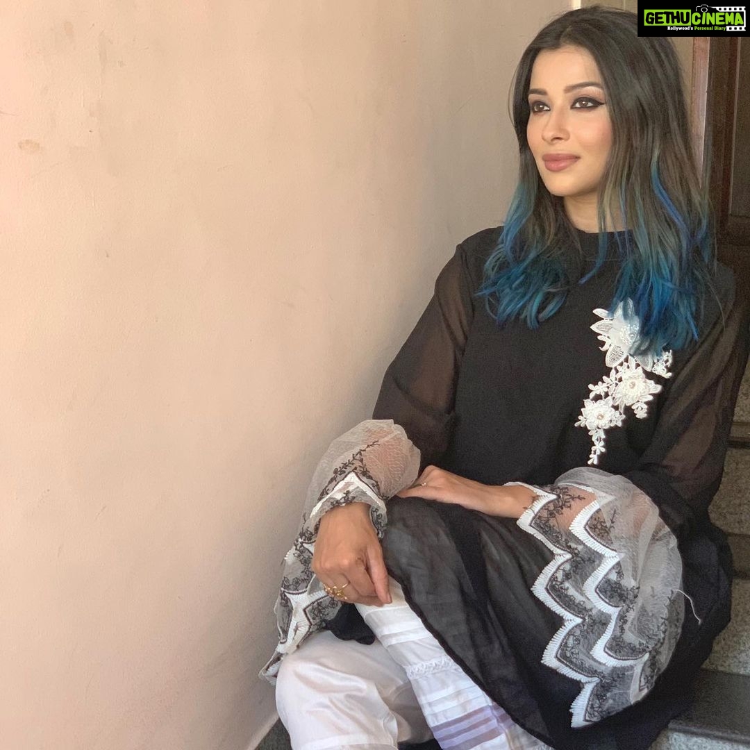 Madhuurima Instagram - A little hue of blue. . . Outfit @maysacollection6125 . . . . . . . . . . #actress #actor #love #model #beautiful #bollywood #hollywood #film #beauty #movie #fashion #instagood #photography #instagram #singer #cinema #movies #follow #like #acting #actresslife #cute #photooftheday #art #tollywood #queen #s #music #actresslife #bhfyp