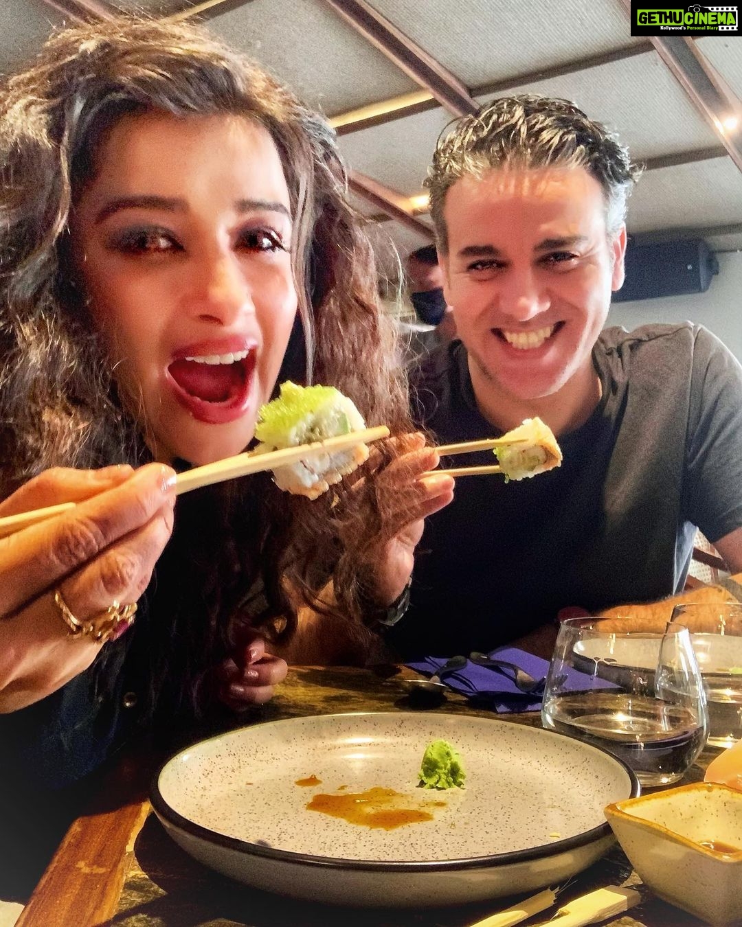 Madhuurima Instagram - There's food then there are friends but nothing like the friends who have the same taste. To our bright sushi midday with the handsome @shotbynuno ππ€ @nomnom_mumbai . . . . . . . . . . . #actress #actor #love #model #beautiful #bollywood #hollywood #film #beauty #movie #fashion #instagood #photography #instagram #singer #cinema #movies #follow #like #acting #actresslife #cute #photooftheday #art #tollywood #queen #s #music #actresslife #bhfyp