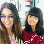 Mahima Chaudhry Instagram - When u ask a teen for a selfie 🤳.... it’s hard to get one.#teengirl #selfie #mylove #love #mylife #bollywood #traveldiaries @arianamukherjiii