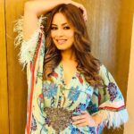 Mahima Chaudhry Instagram – Colours change ur mood! In my friend pria Katarias beautiful creation……this collection is from Pera Bella, inspired by Pera era in instanbul. #instadaily #inststyle #fashion#indiandesigners #kaftan #style #bollywood #bollywoodstyle #bollywoodfashion