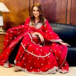 Mahima Chaudhry Instagram – Red is still the colour of the month @gopivaiddesigns #valintinesday #photooftheday #instadaily #instagram #indianwedding #indianwear #fashion #style #indian #wedding #mehndi #loveyourself