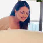 Mahima Chaudhry Instagram - Please swipe till the end to see the show stealer .... 🥰 Also Please notice I was multitasking .... helping with lighting my own face. And while we are on the topic of lighting there is one star who CAN light up her own face as good as a camera person - REKHA ji . Yes she does her own makeup, styling and can do her own lighting .she is the warmest , nicest and Multi talented person .👌 I worked on 3 films with mam- Dil hai tumhara kudiyoy ka hai zamana and Lajja baby#star#babyphotography #babyphotoshoot #babymodel
