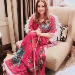Mahima Chaudhry Instagram – @priakataariapuri your creations!! Wow! Love them….Trying to do justice..❤️send me more 🤗
#fashion #smile#colour