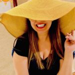 Mahima Chaudhry Instagram - Ha! Time to get off the vacation mode...#sunshine#backtowork#smile#love#bollywood#hats#instapic#life#like#instagood#travel#beautiful#fun#fashion Kerela