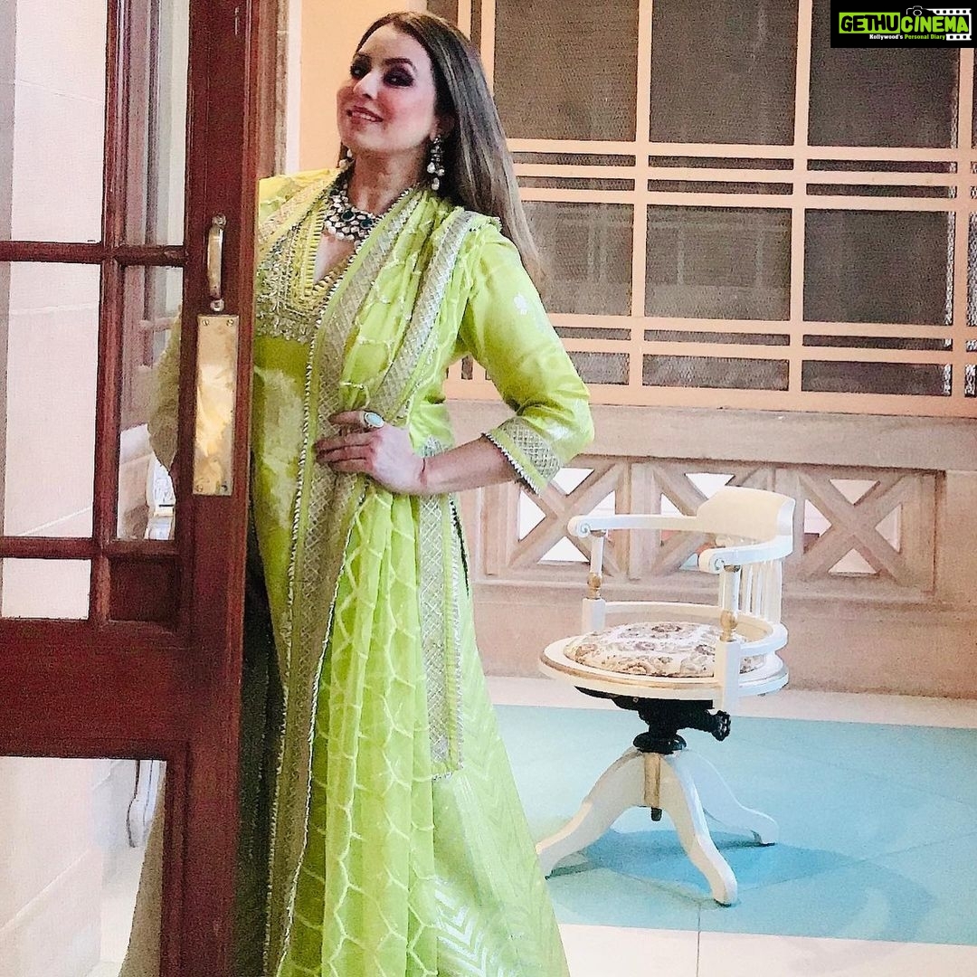 Mahima Chaudhry Instagram - When I couldn’t stop posing in @gopivaiddesigns while in Jodhpur. #indianoutfit #fashion #jodhpur #colour #indianwedding #bollywood