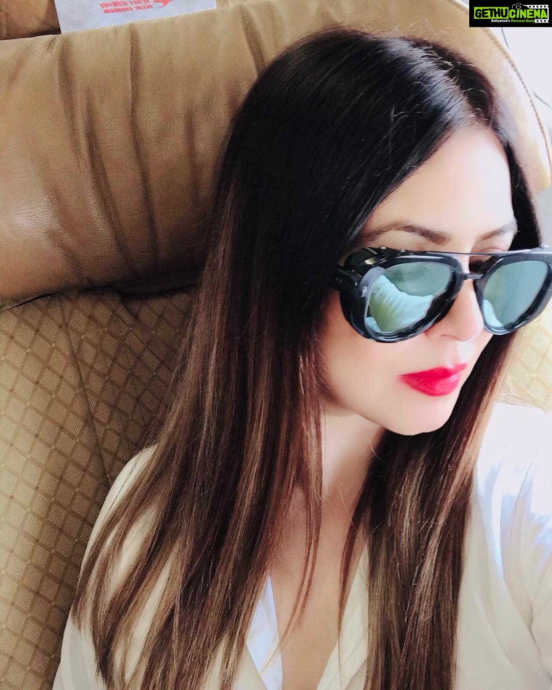 Mahima Chaudhry Instagram - All hearts ♥️ today! #me and the #maharaja