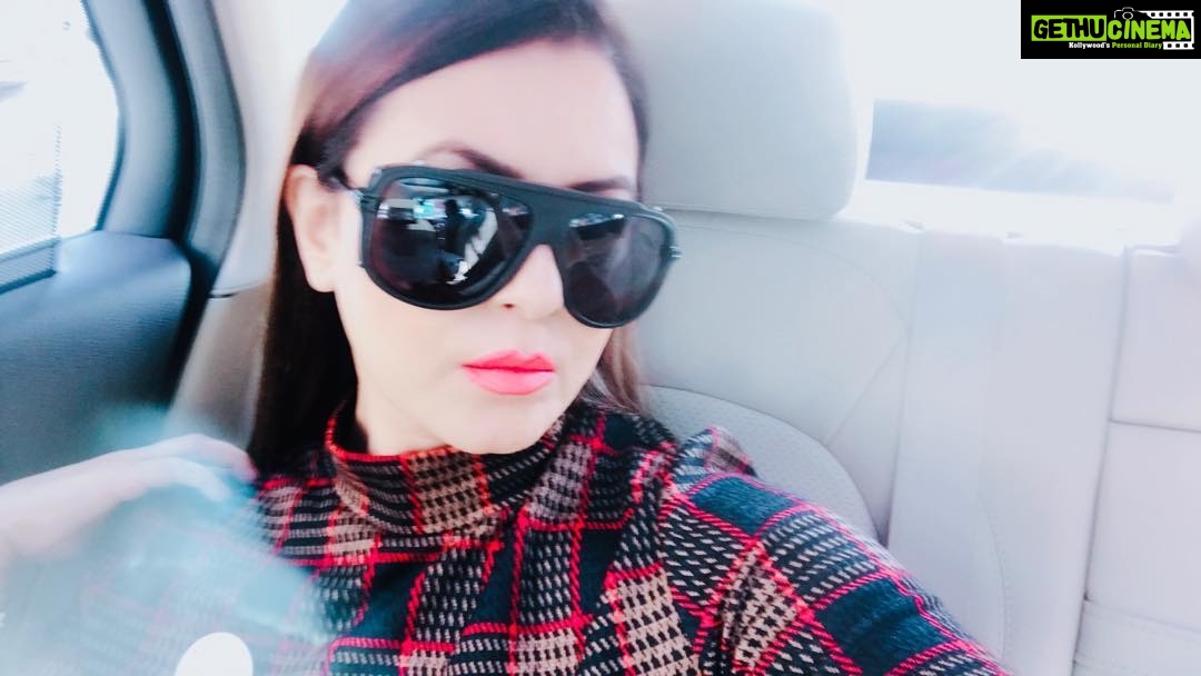 Mahima Chaudhry Instagram - Just... this week going to try nailing a selfie a day..... bla bla#sunglasses
