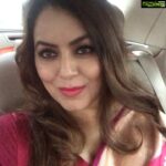 Mahima Chaudhry Instagram – Gonna miss the kali puja in kolkata..but here i am earlier last month in kolkata for the durga puja driving through….. #kolkata#puja#mahimachaudhry#traveldiaries