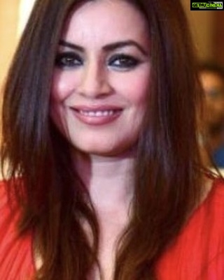 Mahima Chaudhry Instagram - You make it feel like Christmas .... One of those days when i dare to wear red