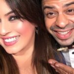 Mahima Chaudhry Instagram – Any guesses who that is?? with me???