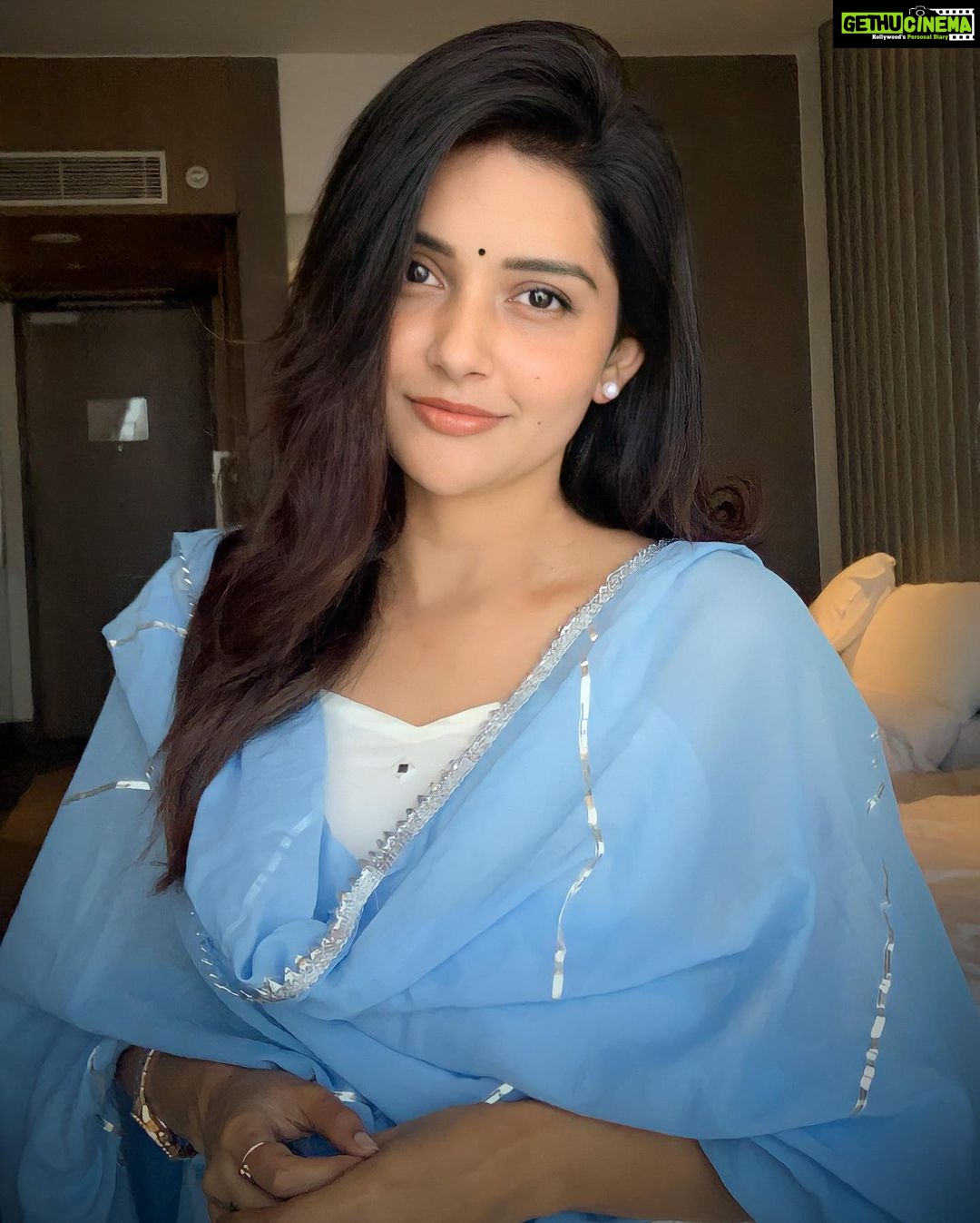 Mahima Nambiar - 106.5K Likes - Most Liked Instagram Photos