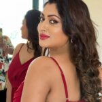 Malavika Instagram – @shwetakuunormenon #makeup #instamakeup #cosmetic #cosmetics #TFLers #fashion #eyeshadow #lipstick #gloss #mascara #palettes #eyeliner #lip #lips #tar #concealer #foundation #powder #eyes #eyebrows #lashes #lash #glue #glitter #crease #primers #base #beauty
#malvika 
#tamilgolmal