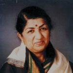 Malavika Instagram - Peace be with our Queen of Melody🙏🏼  Paying tribute to the artiste beyond extraordinaire. Lata Mangeshkar Ji will be forever our hearts.  #LataMangeshkarJi #RIPLataMangeshkarJi