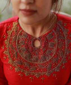 Malavika Wales Instagram - Many thanks to Neenu @chelaclothing for providing this beautiful salwar. Do check out @chelaclothing to see similar classic, attractive at the same time exquisite & special designs to look spectacular. 👗😎