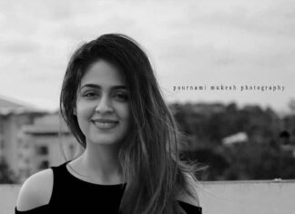 Malavika Wales Instagram - When you are Real shabbiness doesn’t matter. @pournami_mukesh_photography