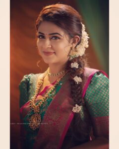 Malavika Wales Instagram - Think about all the things you have gone through in life that seemed impossible to overcome. Yet u r here..A Survivor. 

📸 @abhi_truevision 
🥻👱‍♀️ @sreejakeerthy2012 
Assisted by @rajeshneyyattinkara