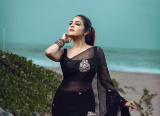 Malavika Wales Instagram - 🤎 . . 🤎Saree : @threads_and_blocks 🤎Clicked by @mojin_thinavilayil