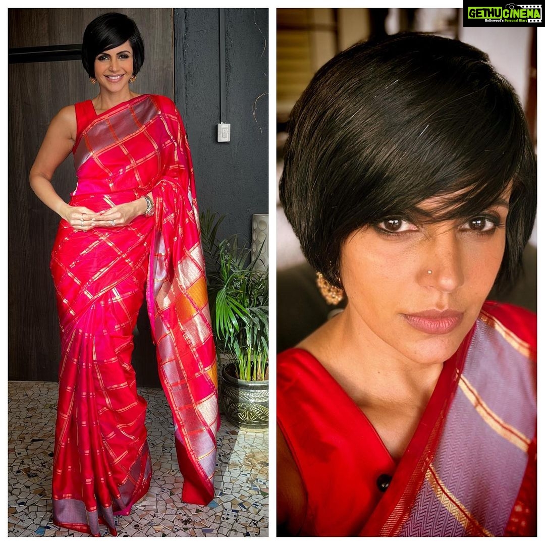 Mandira Bedi Instagram - An Awards and rewards kinda Saturday ! 🌈💥 . . Wearing @ekayabanaras @palakshah ❤️🙏🏽🧿 #saree #sareelove