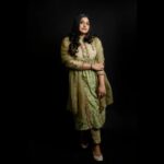 Manjima Mohan Instagram – 🍀

Styled by: @nikhitaniranjan 
📷: @kiransaphotography
Outfit: @culturepeoplestory 
Jewellery: @sangeetaboochra
Juttis: @thedesidarzi
Makeup : @face_drapist_finesse
Hair: @yuvarsmakeupartist Chennai, India