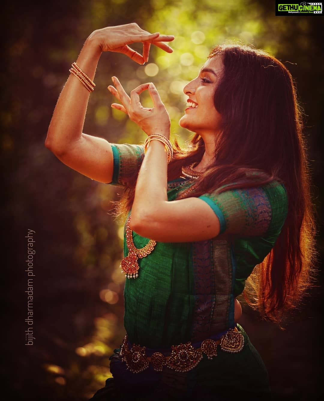 Manju Warrier Instagram - #JACKNJILL #jacknjill #santoshsivan Clicked by : @bijith_dharmadam