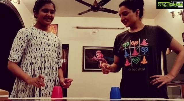Manju Warrier Instagram - People say I'm crazy. If they met the rest of my family, they would understand why! 🤣 @madhuwariar @madhavangirija