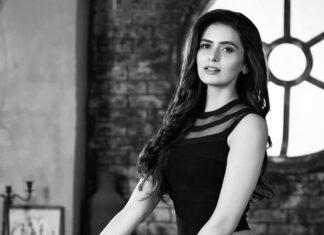 Meenakshi Dixit Instagram - Life in Black & white ❤️ @amanlakhani #blackandwhite #photographylovers #photooftheday #meenakshidixit #instagood #instablackandwhite