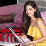 Meera Chopra Instagram - There is nothing like @dyson_india’s airwrap. Pampering my hair this Valentine’s Day with love,care and no more heat damage ,Dyson airwrap lets me dry, straighten, smoothen, and curl my hair in just 10 mins . Go all out and get yourself a dyson Airwrap this Valentine’s Day ! #gifted #dysonindia #dysonairwrap #dysonhair