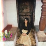 Megha Akash Instagram - 🌼💛