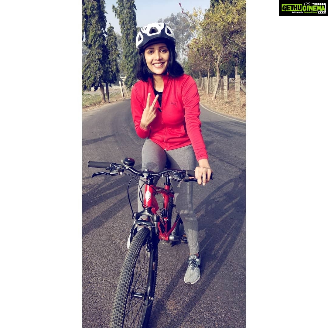 Milana Nagaraj Instagram - #CyclingDiaries #ShootLife #LoceMocktailš With @sricrazymindzz @darling_krishnaa.. ā¤