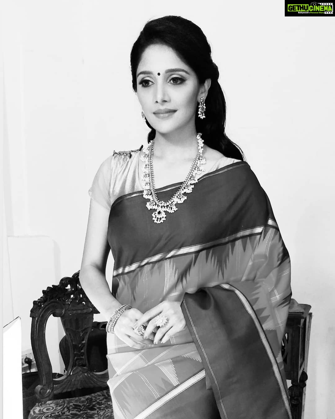 Milana Nagaraj Instagram - Sarees Forever and Ever🖤