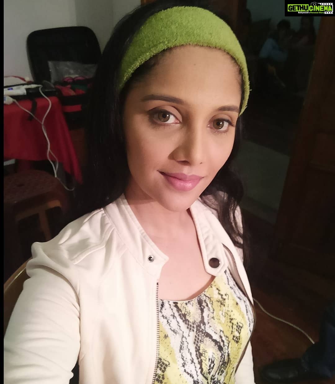 Milana Nagaraj Instagram - When the makeup is my kind...#Subtle☺️