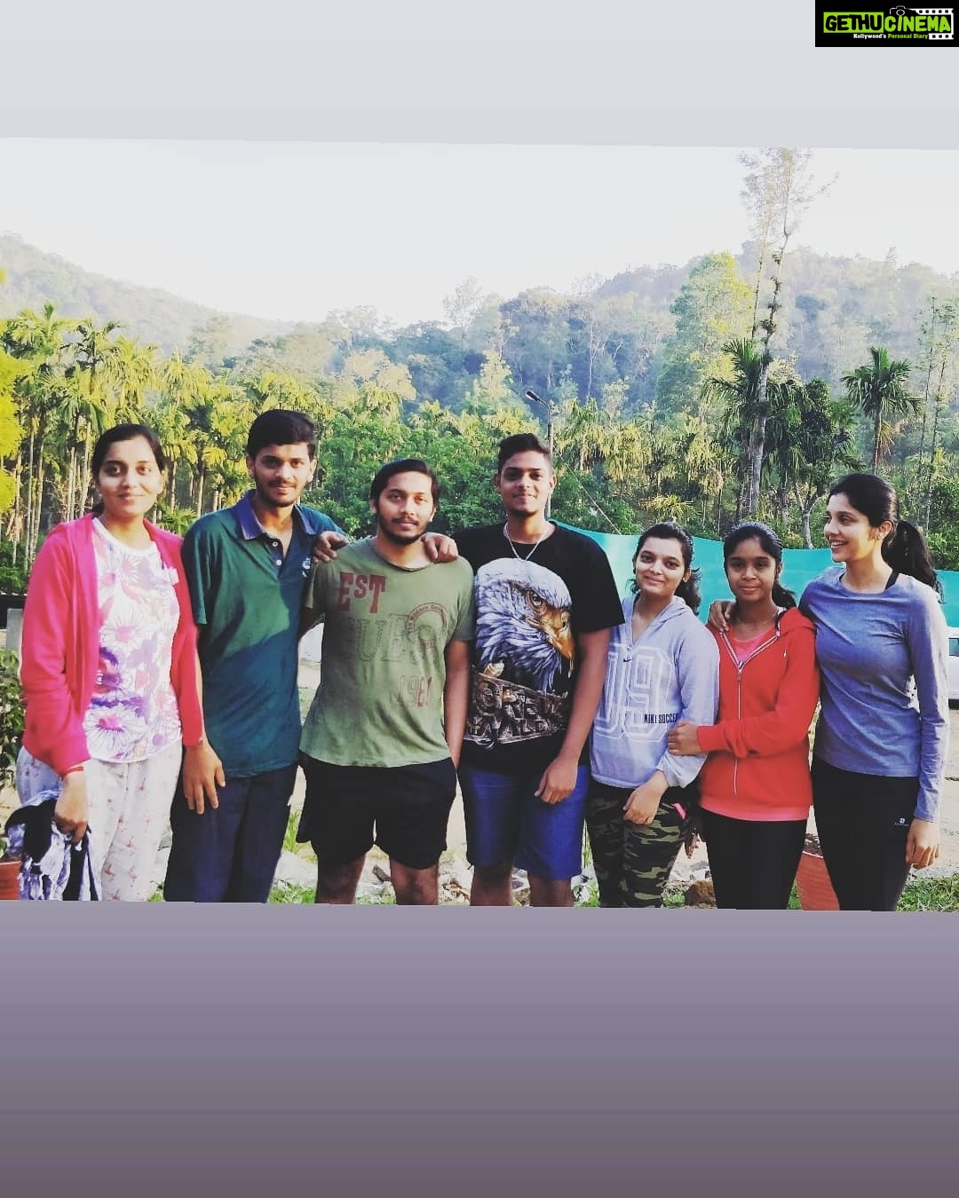 Milana Nagaraj Instagram - Well Spent #Deepawali2018 with @jag_zzz_ @nidhi__ramesh @hrishik_gowda @tejas_k_kumar @_bhoomikrishna