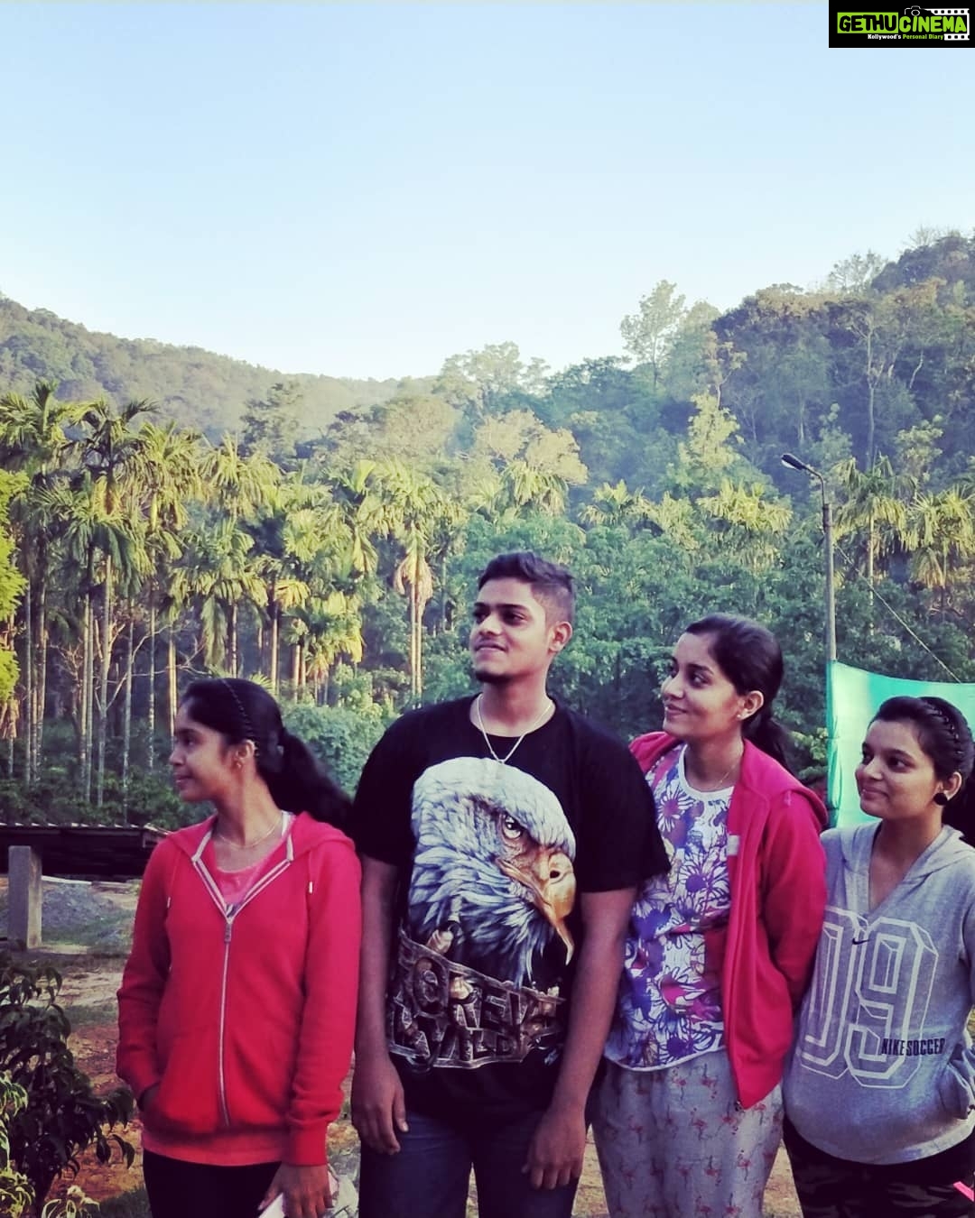 Milana Nagaraj Instagram - Well Spent #Deepawali2018 with @jag_zzz_ @nidhi__ramesh @hrishik_gowda @tejas_k_kumar @_bhoomikrishna