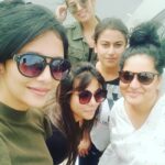 Milana Nagaraj Instagram - Girls on #Jodhpur-JaipurHighway!! @makeupartistrybynashra @suucheta_mittraa_styling @deepikasharmaofficial @nilinthehead