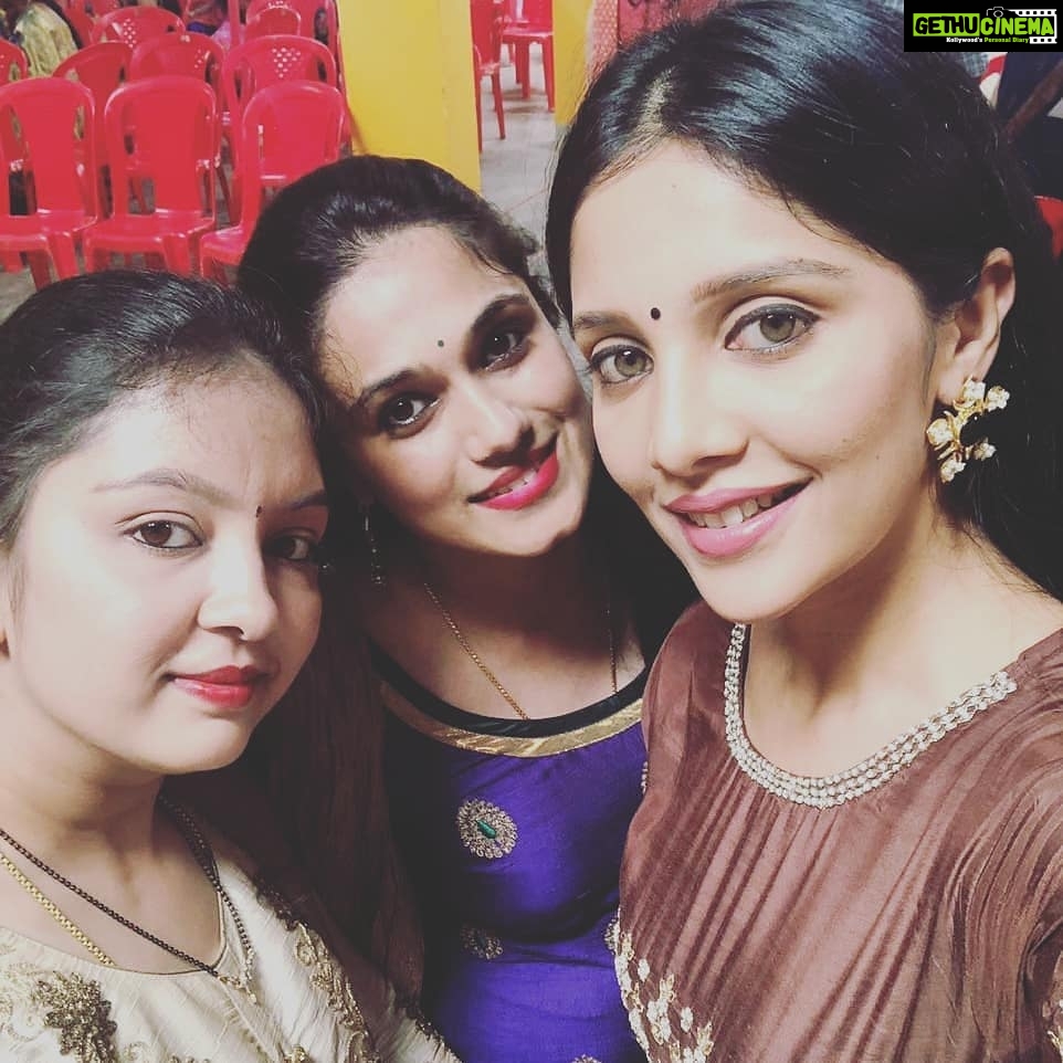 Milana Nagaraj Instagram - #WeddingSeries #DearOnes😍 @thanmayisachin @jag_zzz_ @arpitha23 @sindhujairam @nidhi__ramesh @hrishik_gowda @tejas_k_kumar...❤️