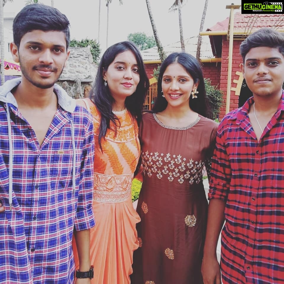 Milana Nagaraj Instagram - #WeddingSeries #DearOnes😍 @thanmayisachin @jag_zzz_ @arpitha23 @sindhujairam @nidhi__ramesh @hrishik_gowda @tejas_k_kumar...❤️