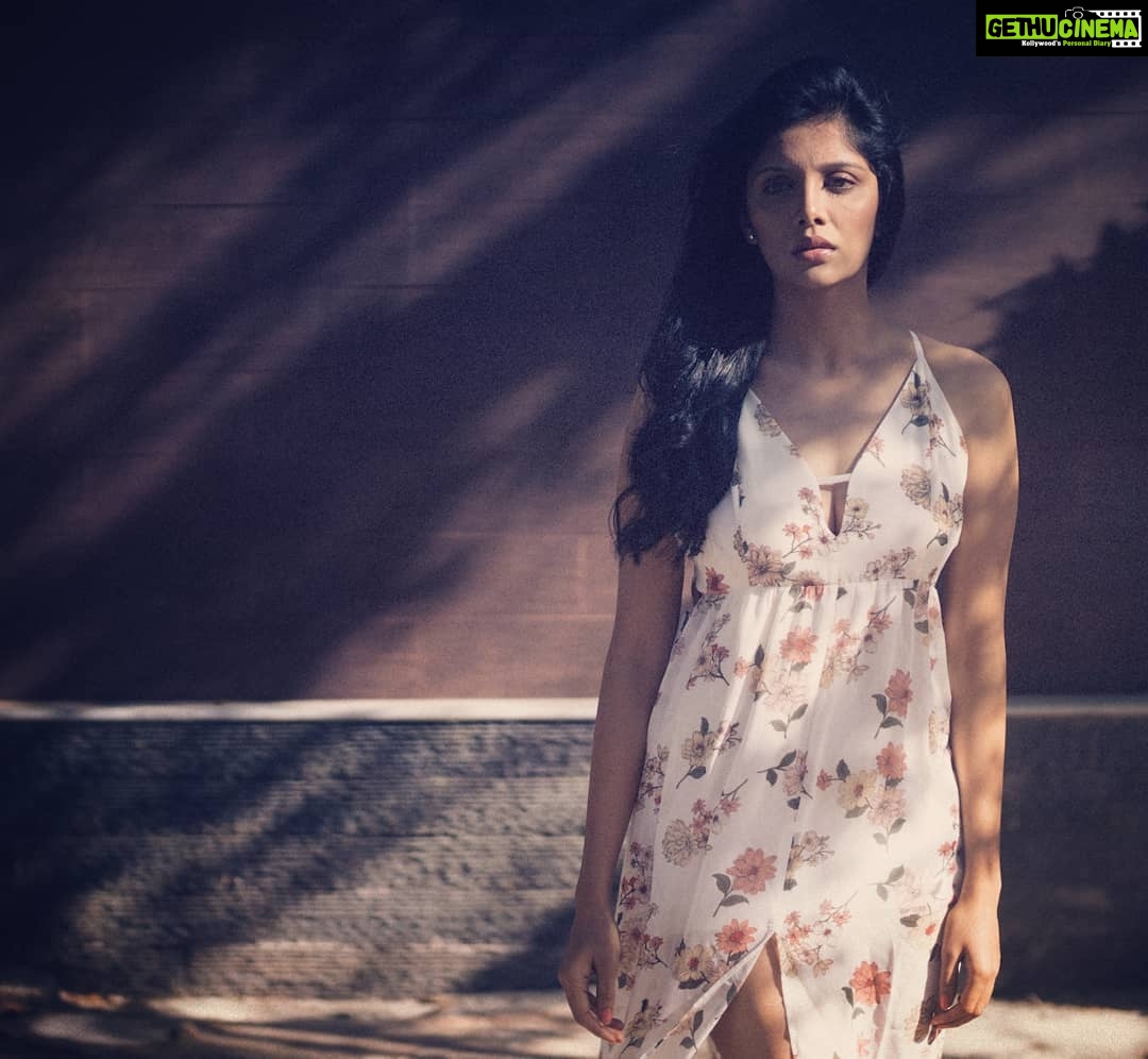 Milana Nagaraj Instagram - In between lights and shadows... Like the ups and downs.. Cherish what comes your way.. Life... Live it.. Love it๐