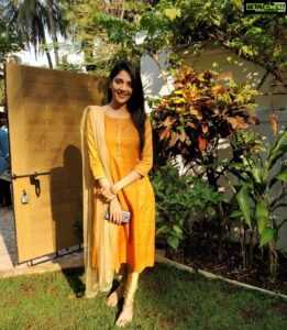 Milana Nagaraj Instagram - Fresh start to a fresh morning🏵️ #ShootingOnWeekend #Mumbai #ForAnApp #Phonepe ..!