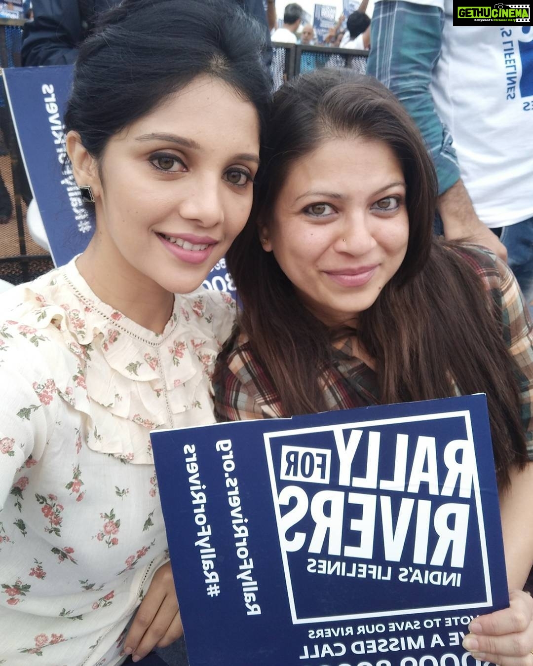 Milana Nagaraj Instagram - Support #RallyforRivers!! #SaveWater!! @hemasalimath 😍😘