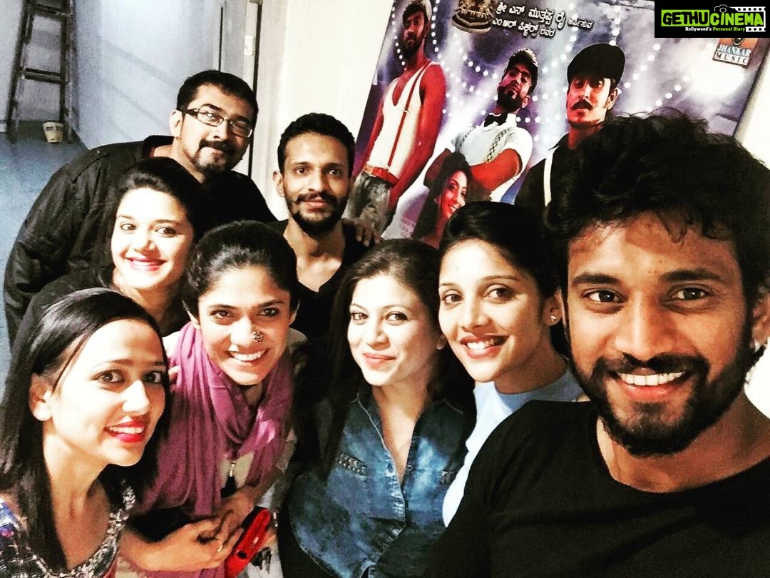 Milana Nagaraj Instagram - #FunShow with the #FunGang!! #JohnJaniJanardhan 😍😍😍