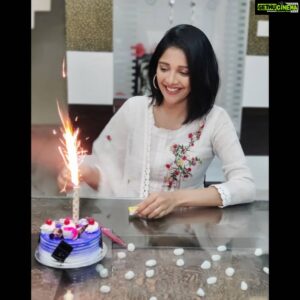 Milana Nagaraj Instagram - This was one weird or rather different birthday. Missed my big family and friends around this time! And we didn't gather this time for good. By god's grace, Krishna and I are doing absolutely fine, we were home quarantined and had our parents by us, which I think is the greatest blessing🙏 Requesting all of you to stay safe🙏 @darling_krishnaa