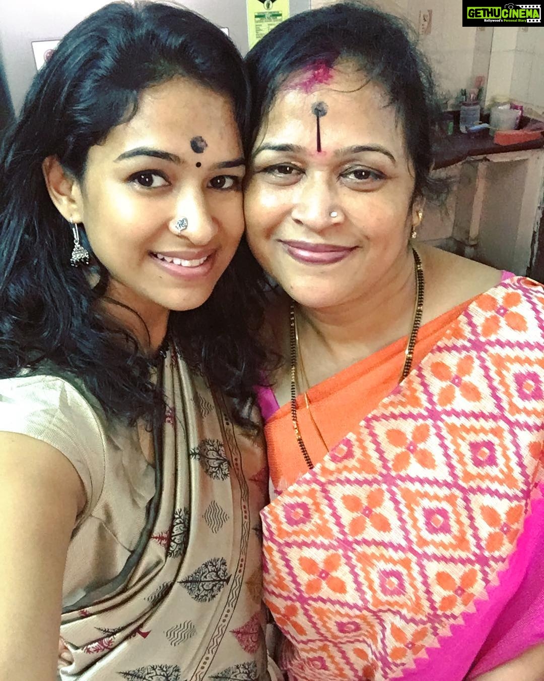 Misha Ghoshal Instagram - Happy Mother's Day to all the beautiful mommies in this World 😁 nd much more to my cutie pie 😍 wish u more happiness, success nd good Heath ❤️ Lots u lots mummoooo 😘😘😘