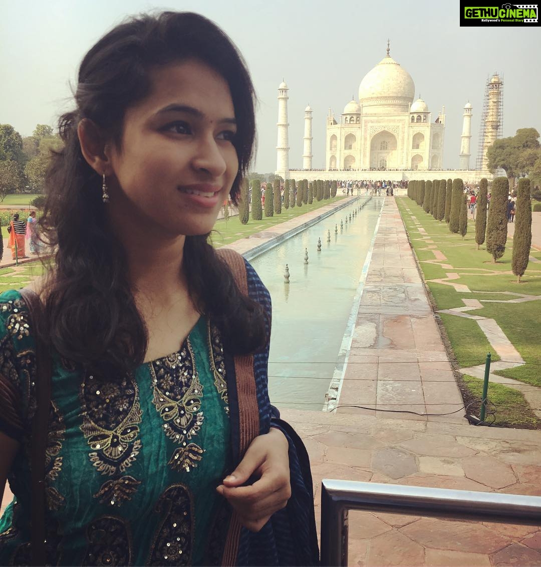 Misha Ghoshal Instagram - #tajmahal#candid#❤️