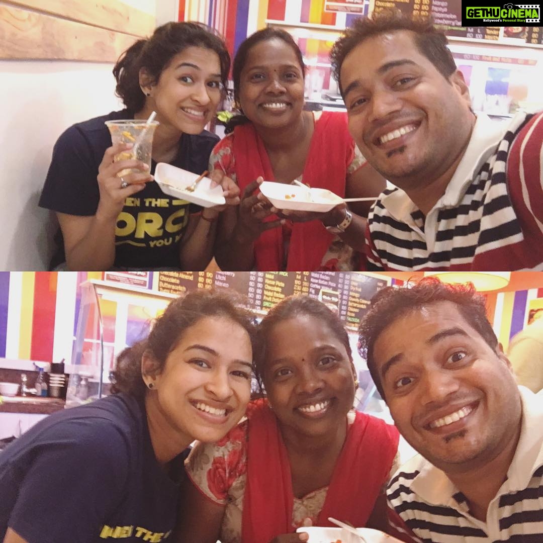 Misha Ghoshal Instagram - #kulfihouse#happyfaces 😁 @ridhunsagar & @swetha_sagar_g missed u 😒