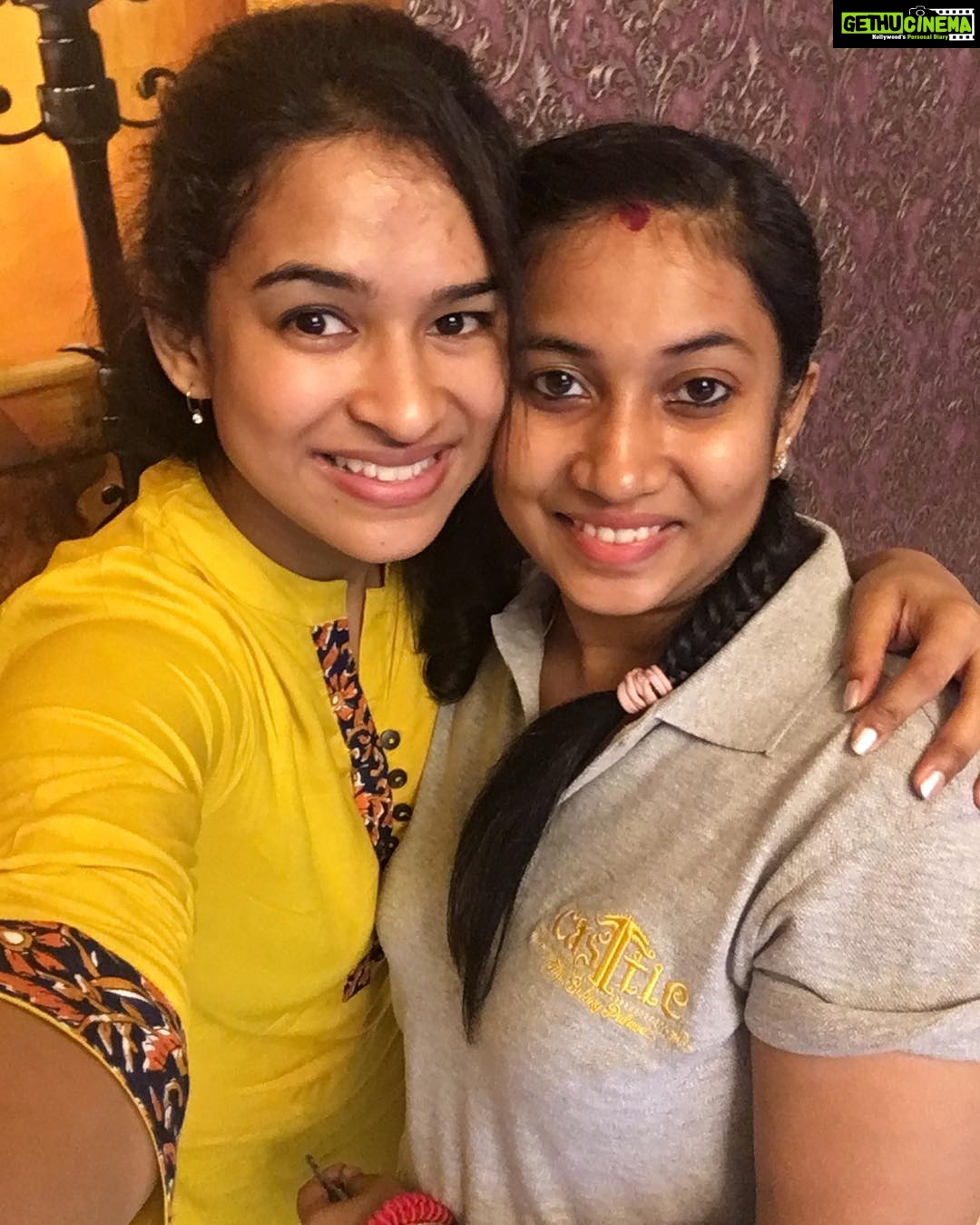 Misha Ghoshal Instagram - Eeeeee#oldfrn#happinessoverloaded#oldmemories#SaiPramoditha 😍😬😘❤️