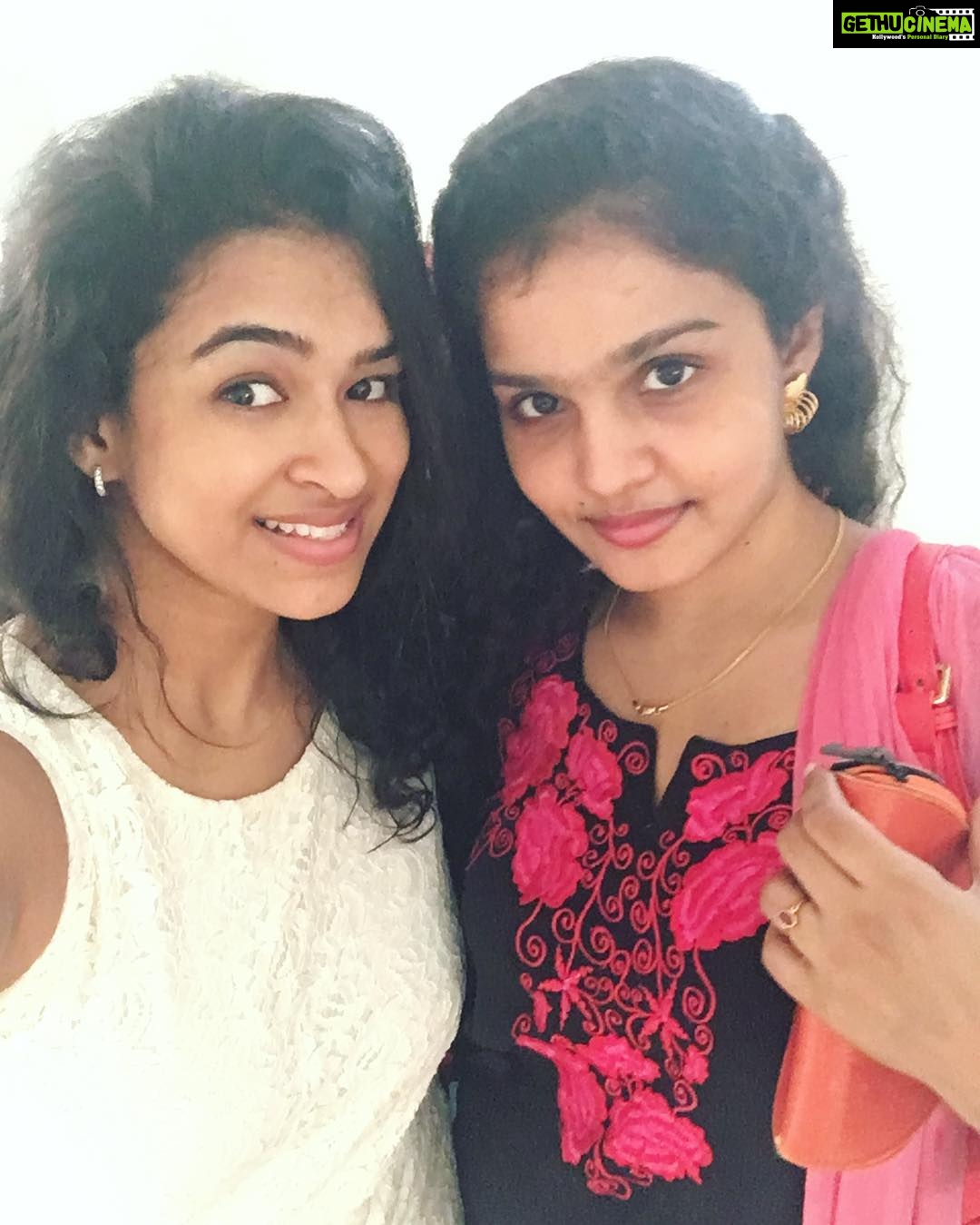 Misha Ghoshal Instagram - With Maya #Unnoduka#heroines 😬