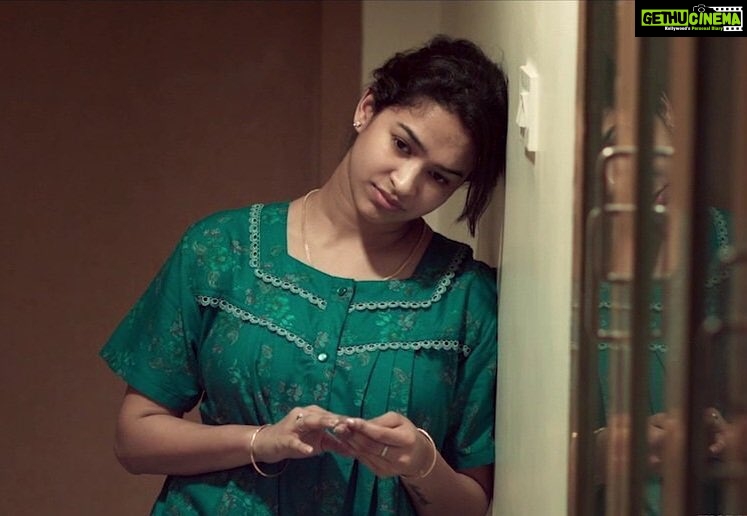 Misha Ghoshal Instagram - A still from "Lens" which won the Gollapudi Srinivas National award for the Debut director 😊 glad to b a part of this film