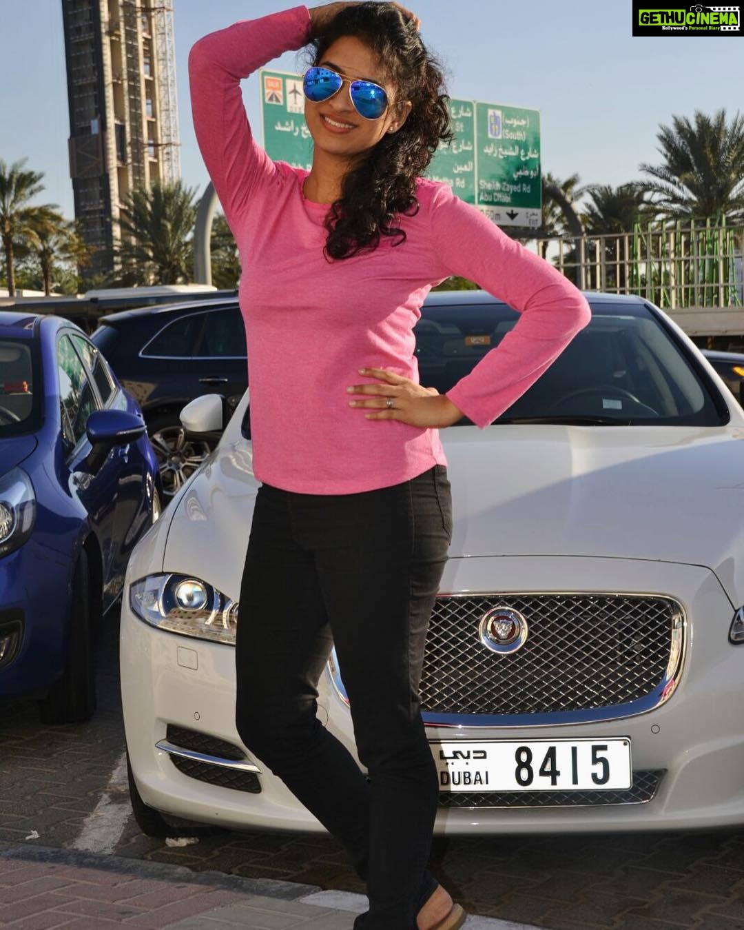 Misha Ghoshal Instagram - #Dubai#posing#lastday 😁